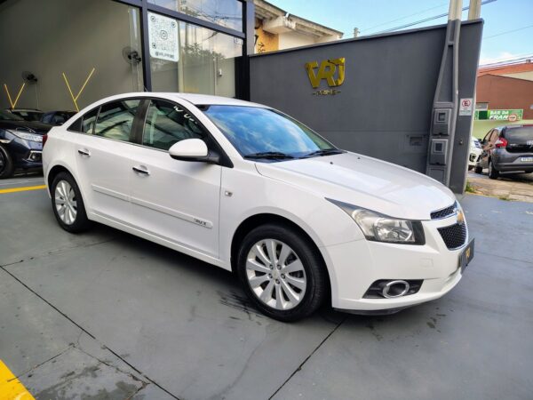 CRUZE LTZ 1.8 16V FlexPower 4p Aut. - Image 2