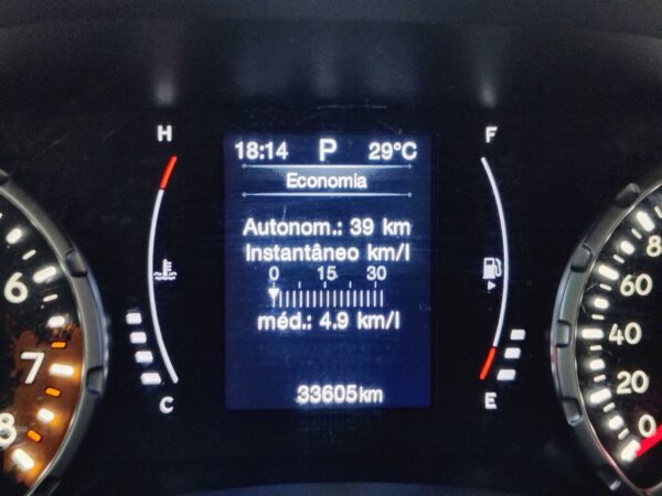Renegade STD 1.8 4x2 Flex 16v Aut. - Image 7