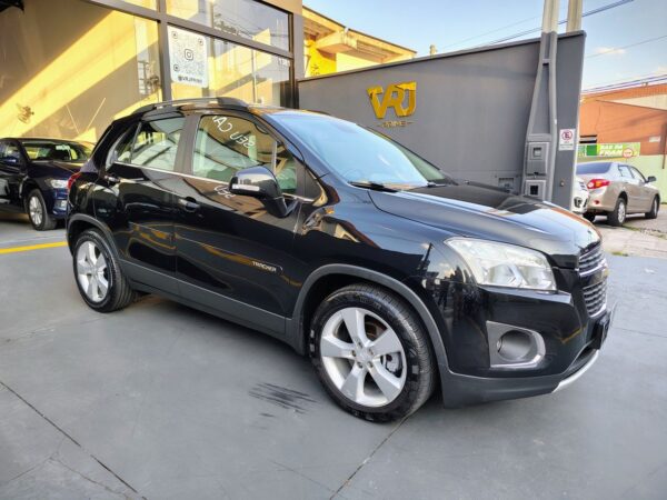 TRACKER LTZ 1.8 16V Flex 4x2 Aut. - Image 2