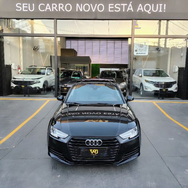 A4 Attraction 2.0 TFSI 190cv S tronic