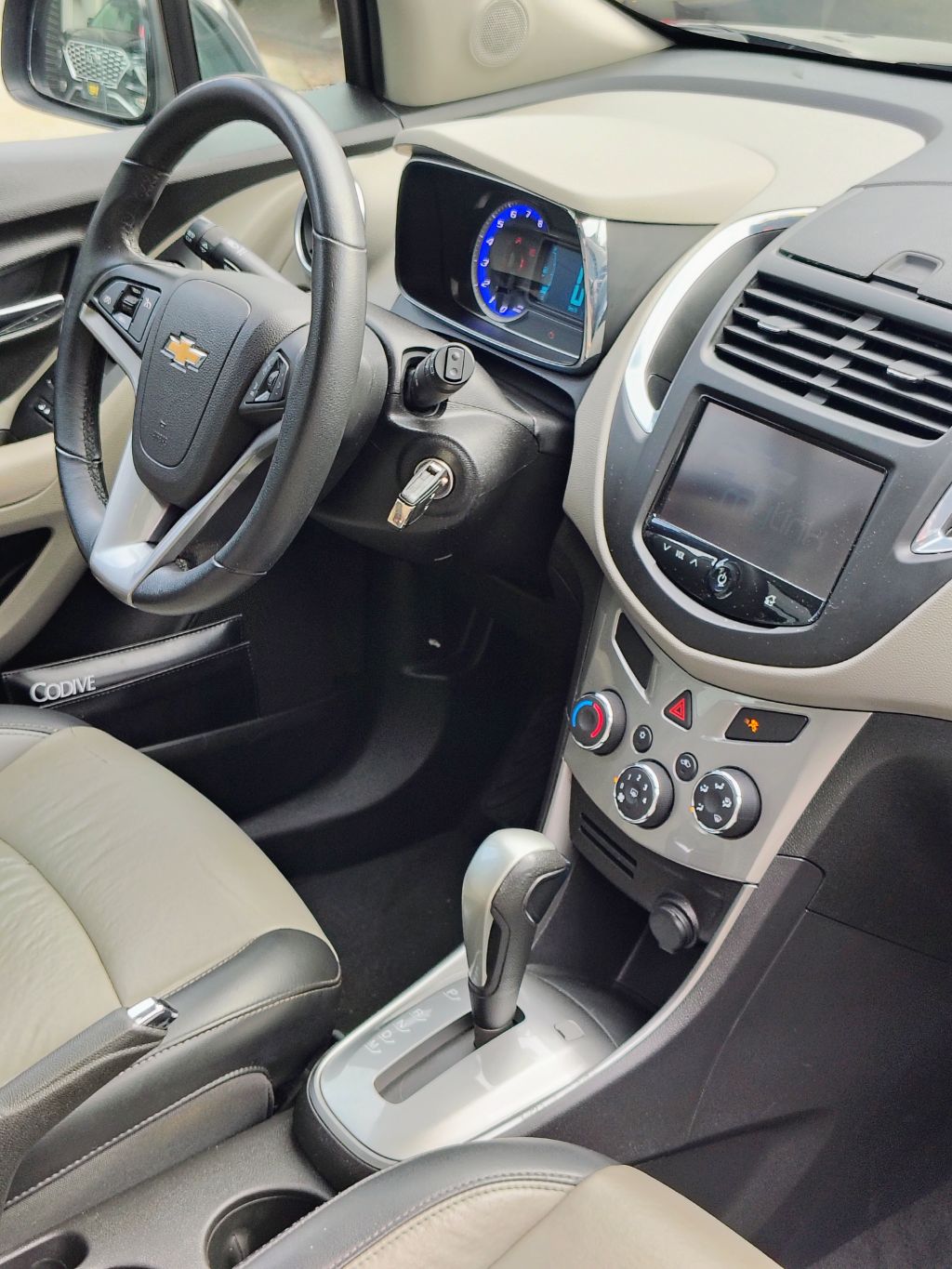 TRACKER LTZ 1.8 16V Flex 4x2 Aut. - Imagem 14