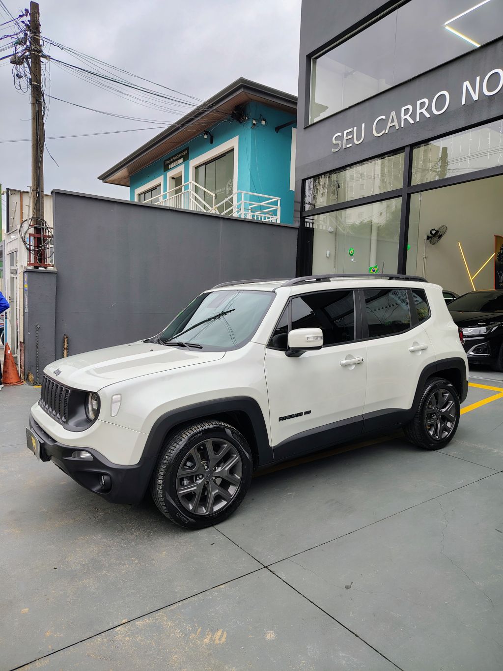 Renegade Longitude 1.8 4x2 Flex 16V Aut. - Imagem 8