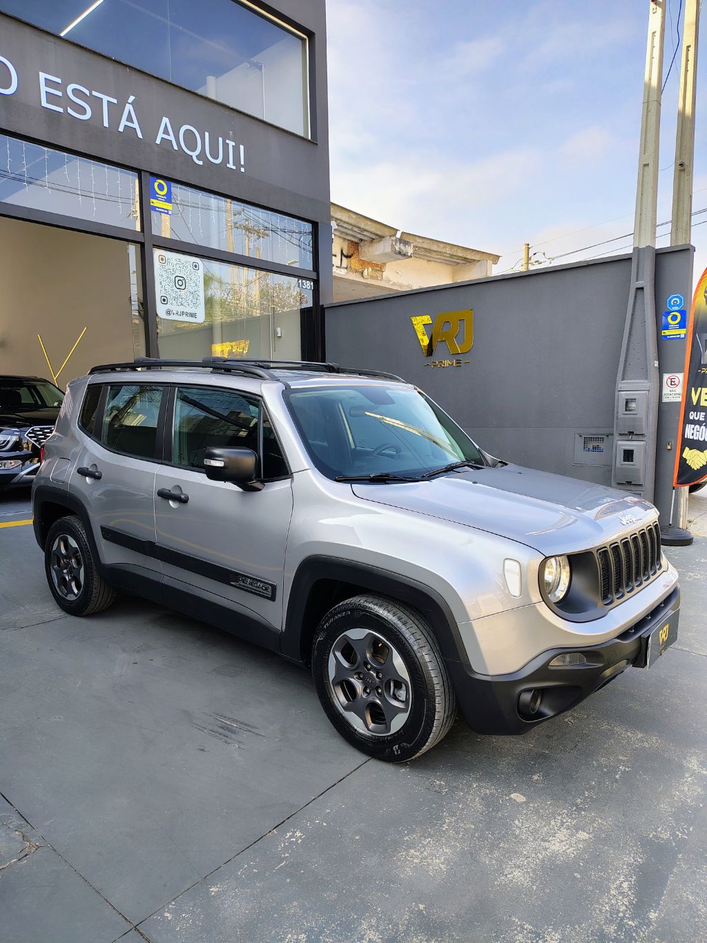Renegade 1.8 4x2 Flex 16V Aut. - Imagem 11