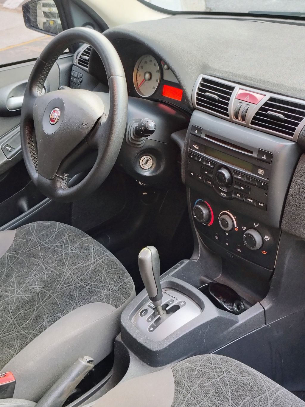 Stilo Dualogic 1.8 Flex 8V 5p - Imagem 9