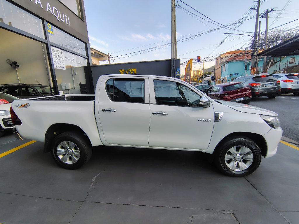 Hilux CD 4x4 2.8 Diesel Mec. - Imagem 7