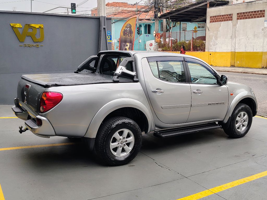L200 Triton HPE 3.2 CD TB Int.Diesel Aut - Imagem 5