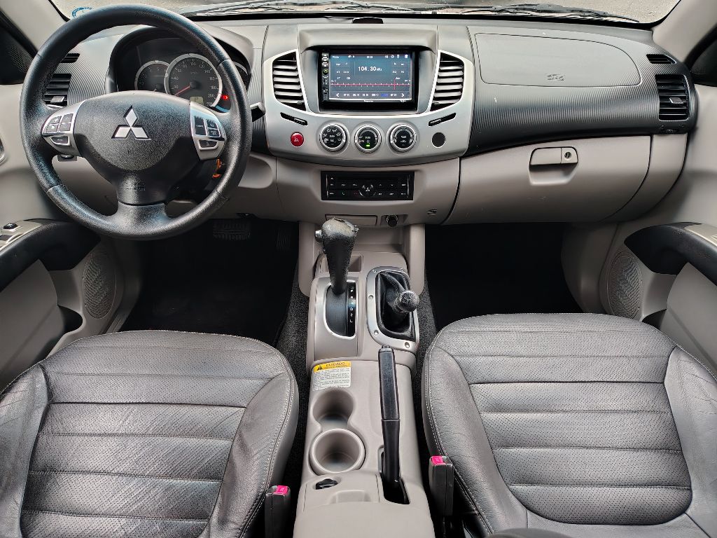 L200 Triton HPE 3.2 CD TB Int.Diesel Aut - Imagem 3