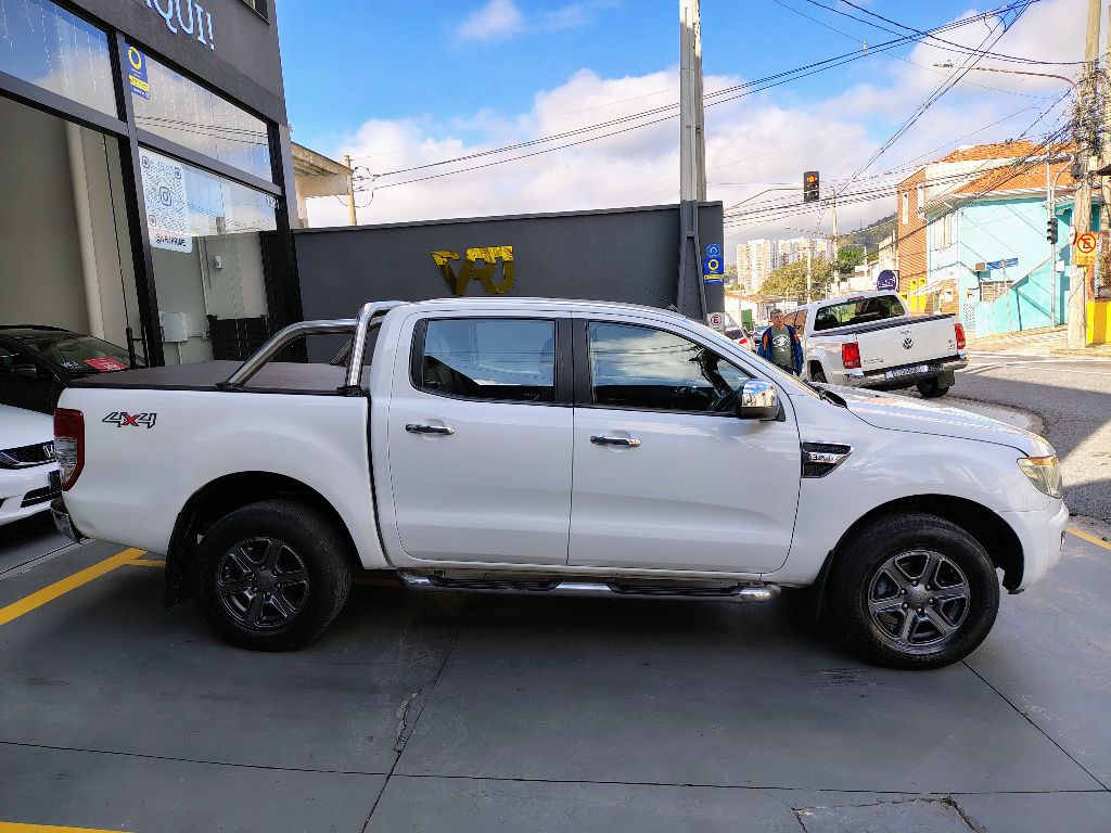 Ranger XLT 3.2 20V 4x4 CD Diesel Aut. - Imagem 5