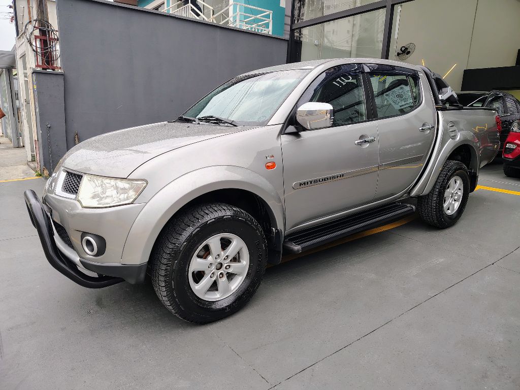 L200 Triton HPE 3.2 CD TB Int.Diesel Aut - Imagem 4