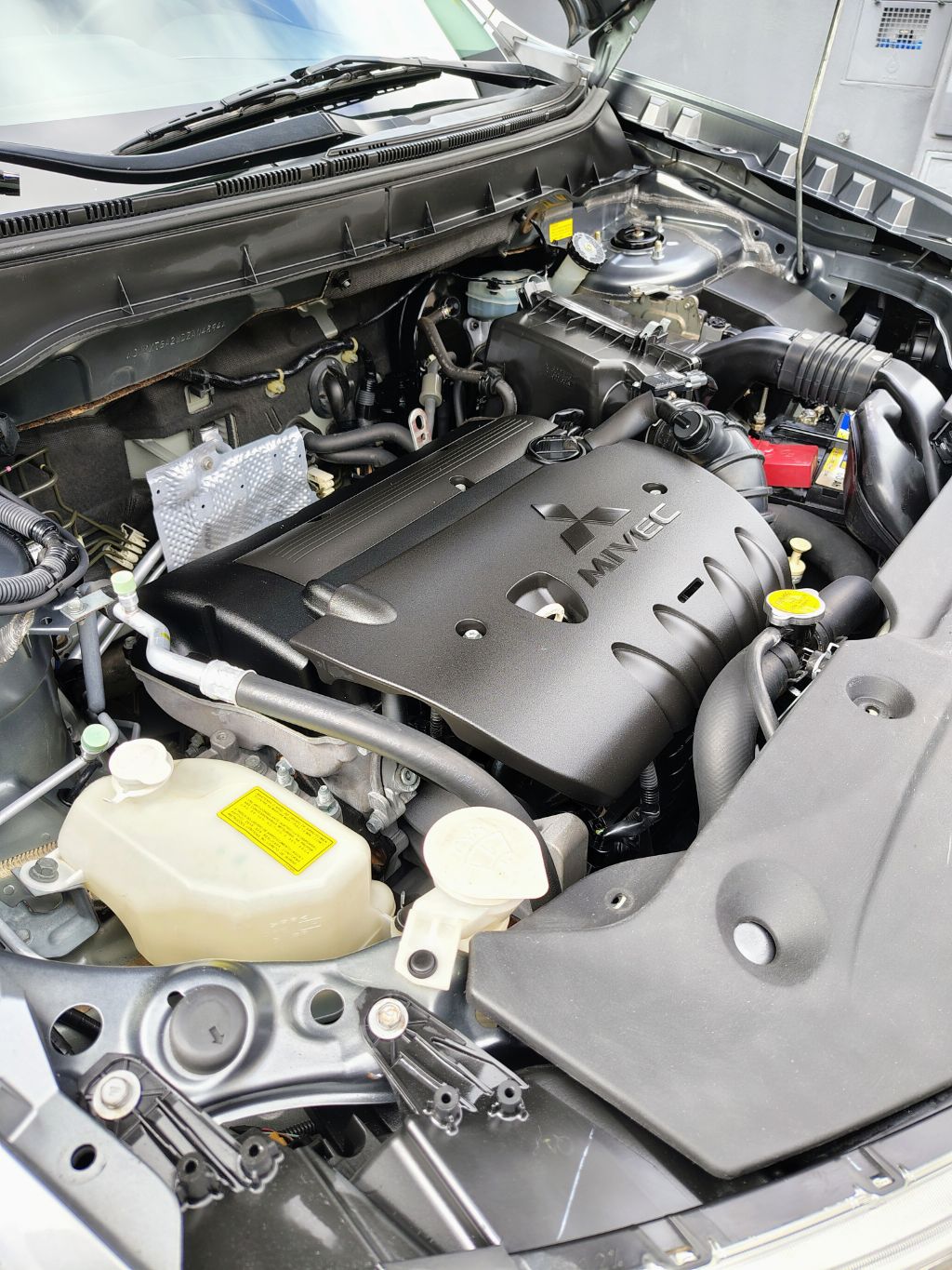 ASX 2.0 16V 4x4 160cv Aut. - Imagem 10