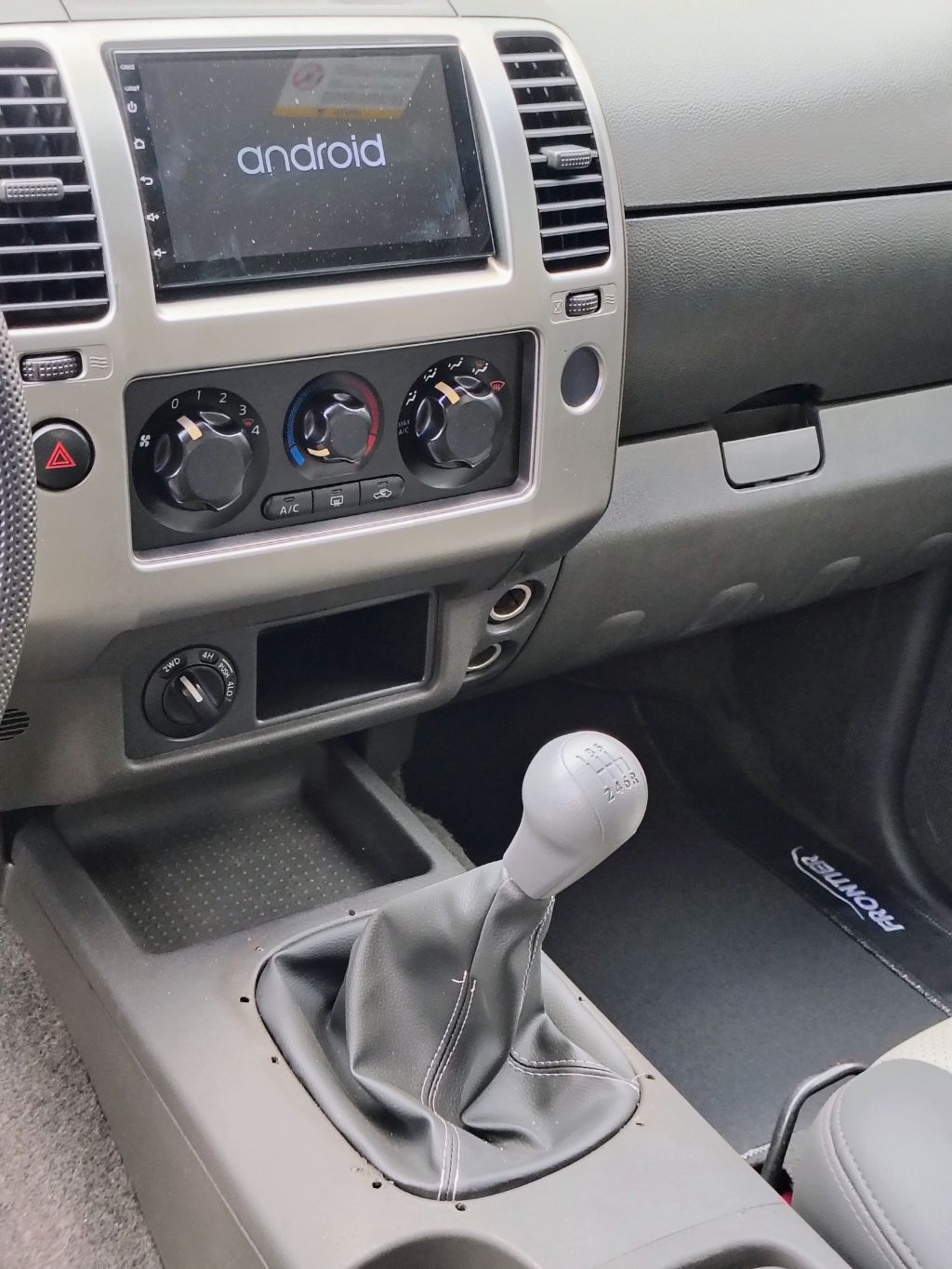 Frontier SE ATTACK CD 4x4 2.5 TB Diesel - Imagem 10